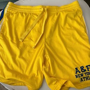 Men's Abercrombie & Fitch Mesh Basketball Shorts -  Yellow/Whit Size XL (USED)
